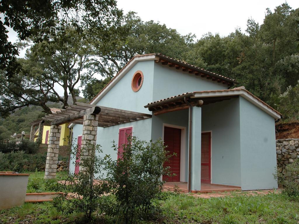 Villaggio Di Mezzo Ortano Rio Marina Quarto foto