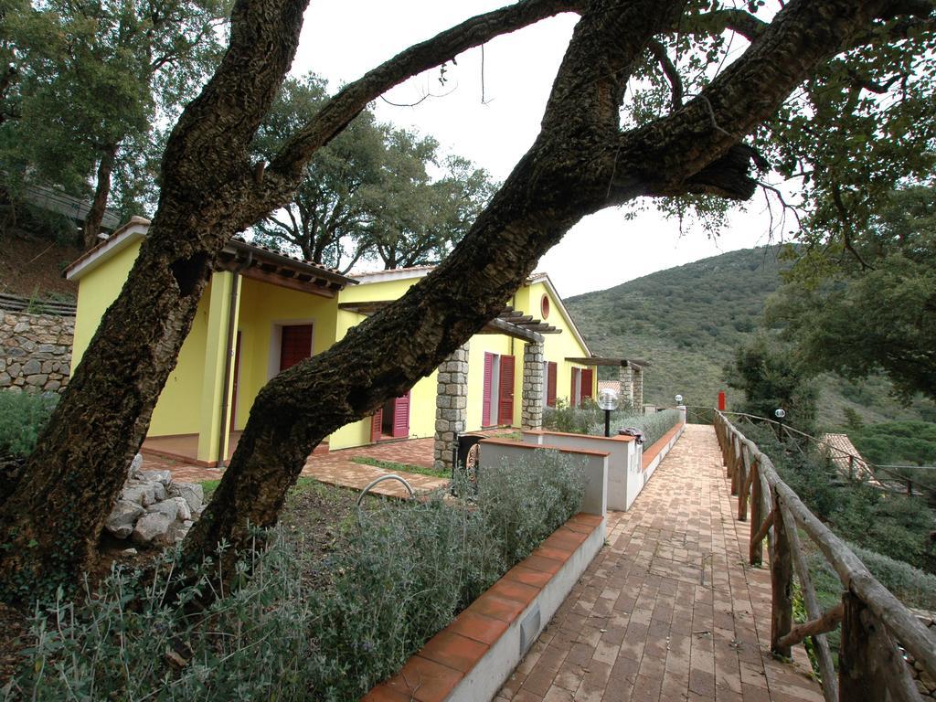 Villaggio Di Mezzo Ortano Rio Marina Quarto foto